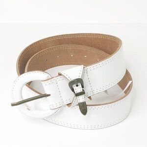 Free people, white buff, leather buckle belt